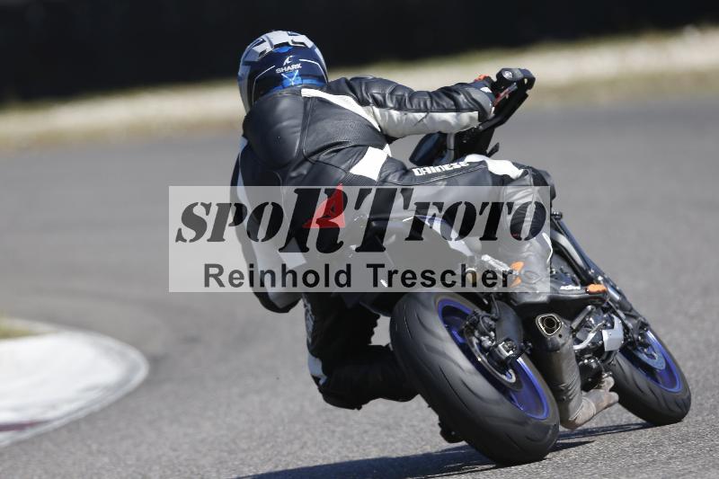 /35 07.08.2026  Discover the Bike ADR/Race 3 rot/33